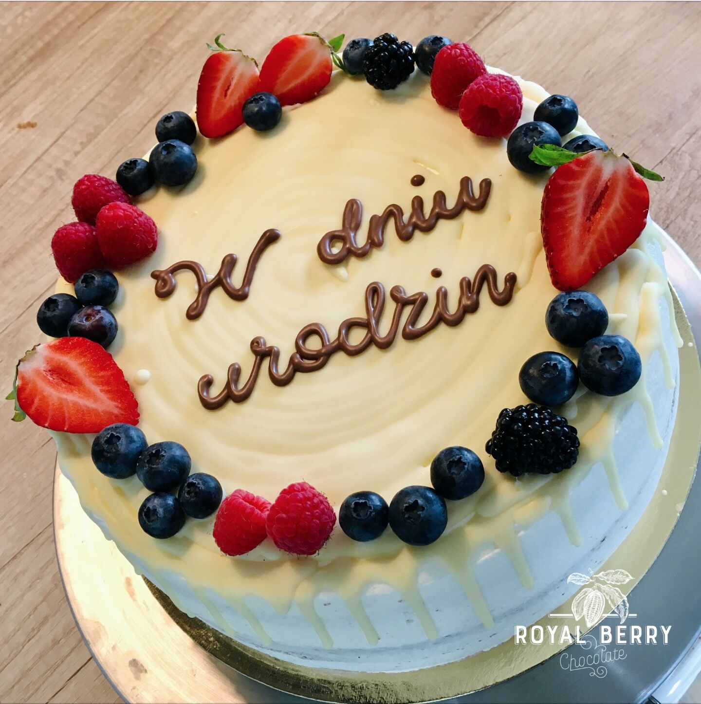 tort-urodzinowy-24-cm-dla-8-10-os-b